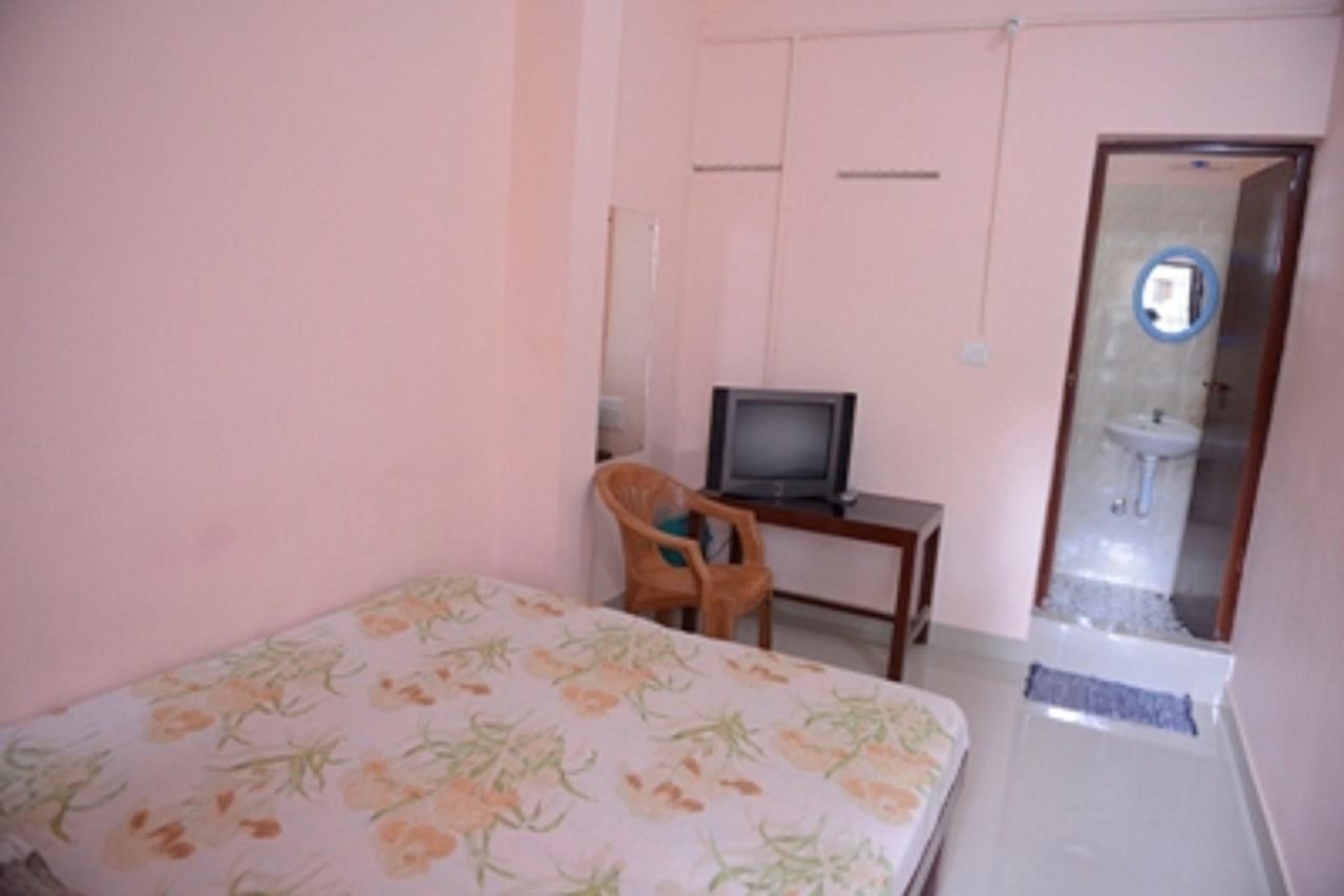 Ppg Tourist Home Chottanikara ภายนอก รูปภาพ