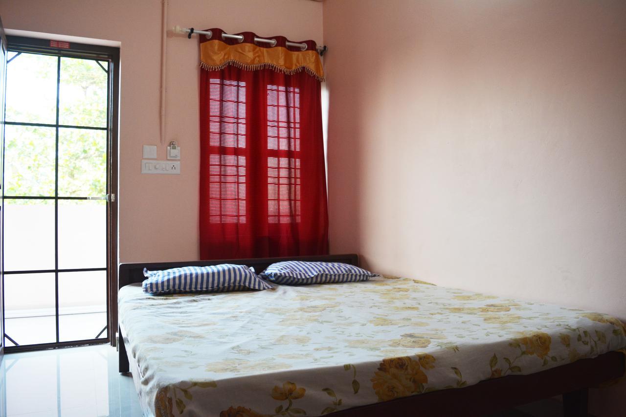 Ppg Tourist Home Chottanikara ภายนอก รูปภาพ